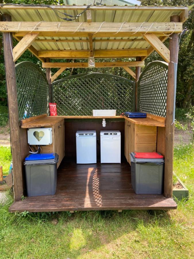 Quex Livery Glamping Birchington-on-Sea Bagian luar foto