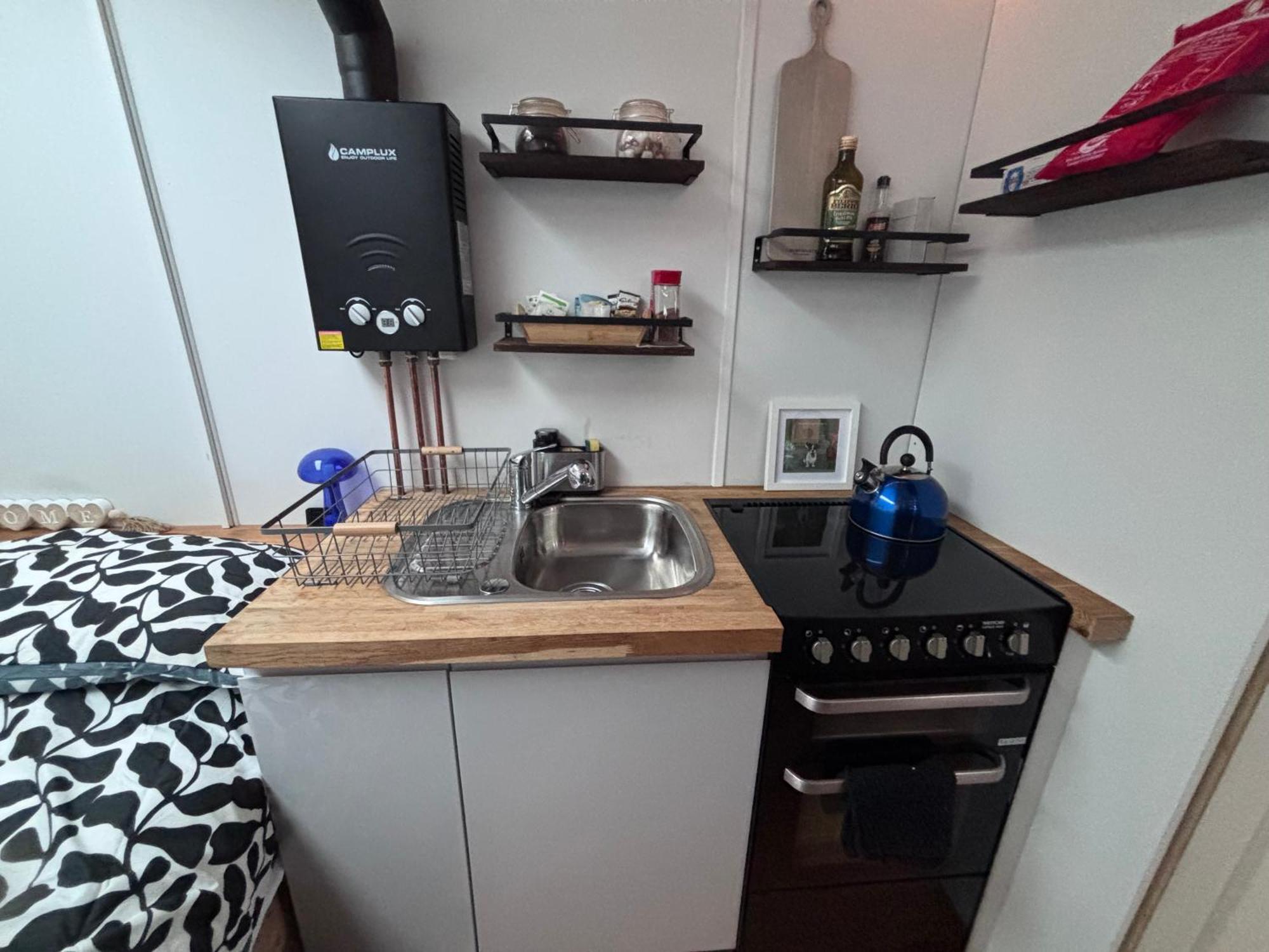 Quex Livery Glamping Birchington-on-Sea Bagian luar foto